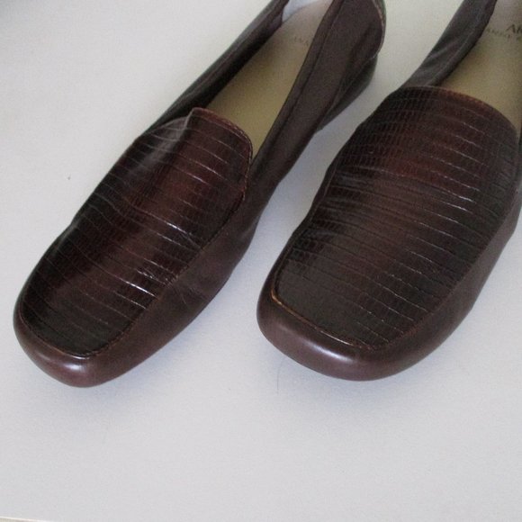 AK Anne Klein Womens Brown Leather Embossed Snakeskin Loafer - Size 9M - Picture 7 of 10